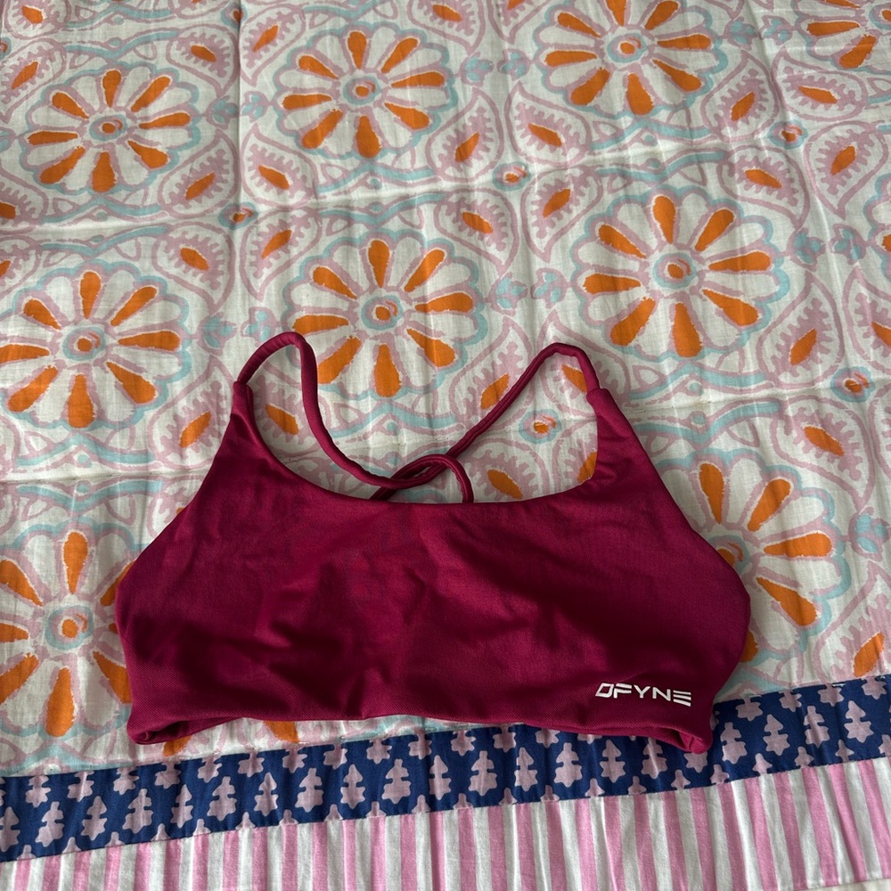 DFYNE Dynamic Twist Back Bra